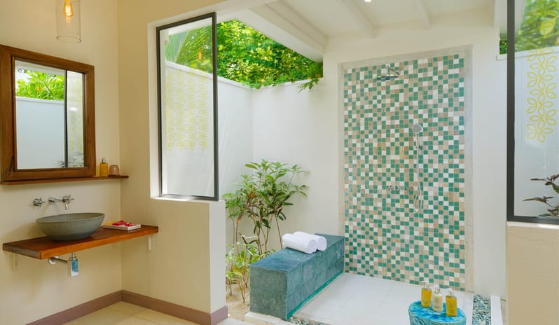 OBLU NATURE Helengeli by SENTIDO - Deluxe Beach Villa - Bathroom 01_001